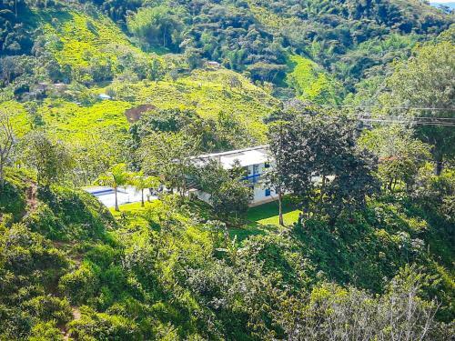Hacienda Sagrada - Cascada El Tagual