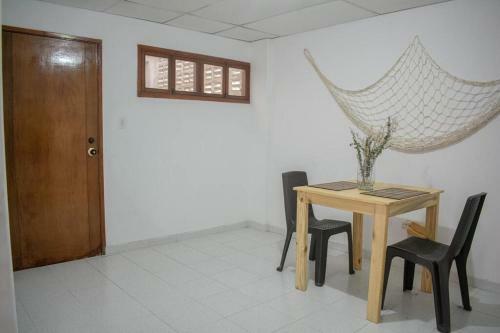 Apartamento A UNA Cuadra de La Playa Parque de Los Novios Centro