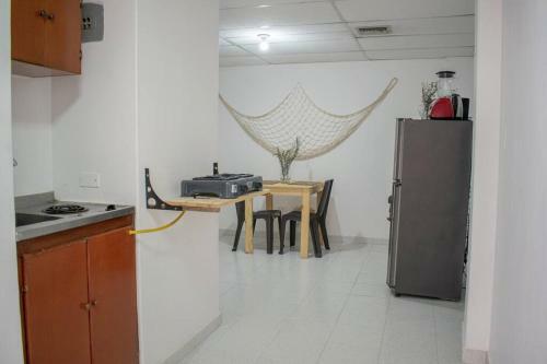 Apartamento A UNA Cuadra de La Playa Parque de Los Novios Centro