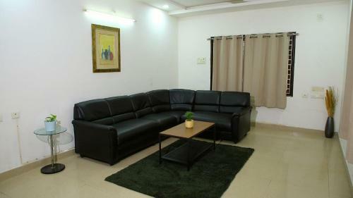 Hotel White Fern Stays
