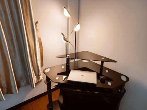 Amazing 4 Bedroom Townhouse With Ample Parking