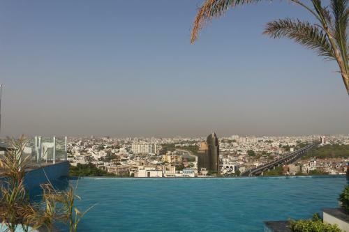 Fully Furnished Apartment With Pool