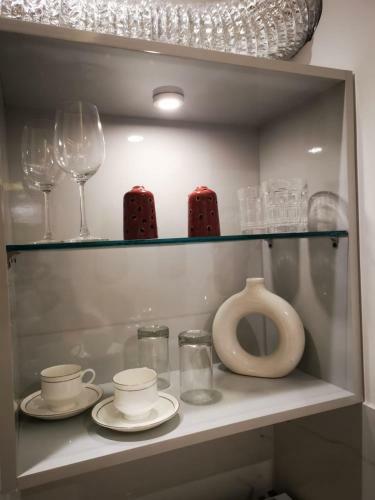 Fully Furnished Apartment With Pool