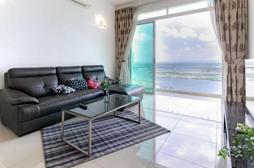 Apartamento A Stylish High Floor 3br Tropez Waterfront Sea View