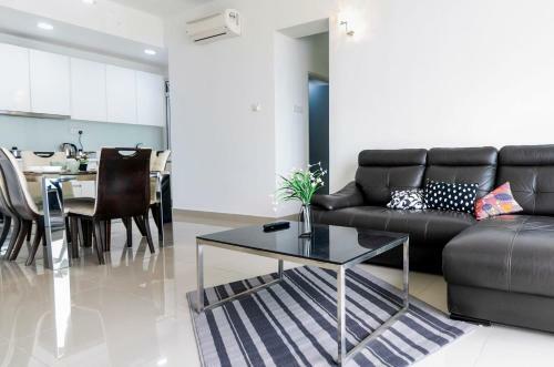 Apartamento A Stylish High Floor 3br Tropez Waterfront Sea View