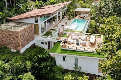 Villa Venice / Pacific Palissade