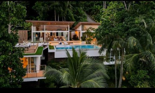 Villa Venice / Pacific Palissade