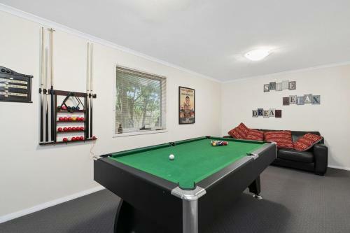Luxury Lorne