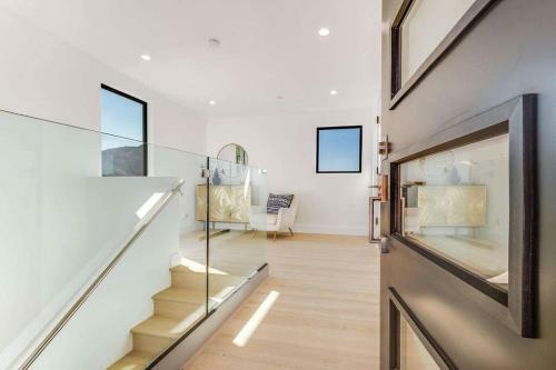 Malibu Sunset Getaway