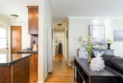 Apartamento 2bd/2ba In Belmont Shores! Close To Everything!
