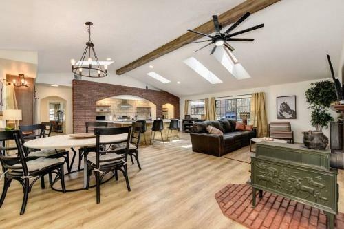 Harmony Ridge Ranch Nestled On A Secluded 6 Acres