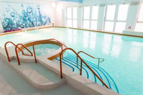 Hotel Thalacap Ars-en-r�