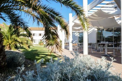 Hotel Thalacap Ars-en-r�
