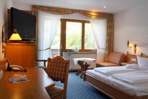 Hotel Sch�ne Aussicht