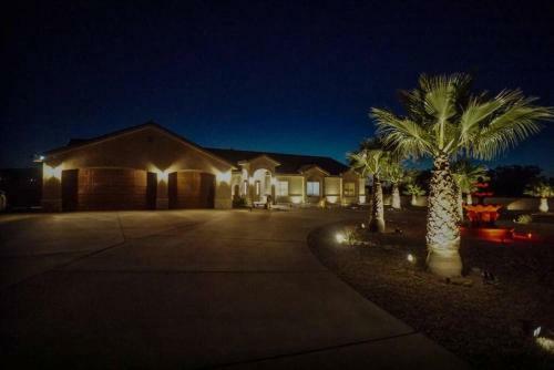 Villa Palmdale Paradise Palace / Special Event Venue
