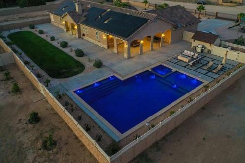 Villa Palmdale Paradise Palace / Special Event Venue