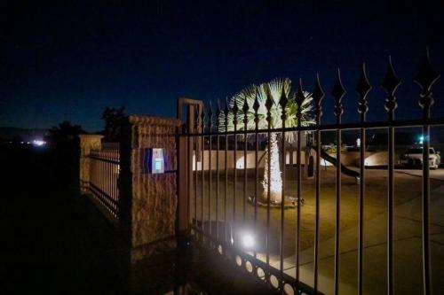 Villa Palmdale Paradise Palace / Special Event Venue