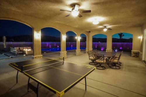 Villa Palmdale Paradise Palace / Special Event Venue