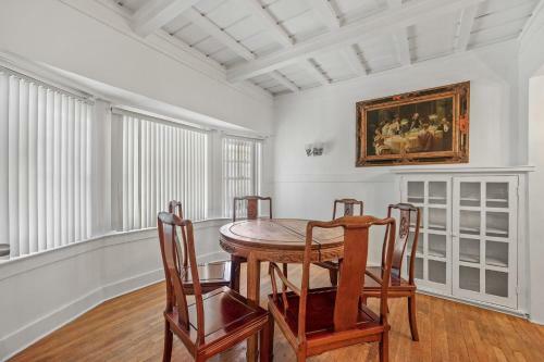 Peaceful 5 Bedroom House Sleeps 13 Free Parking