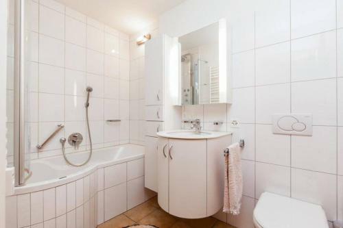 Apartamento Direkt Am See - Aussicht - Balkon - Tg-stellplatz
