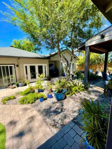 Spacious, Luxury Ocean Master Suite 2 Bd 1 Ba