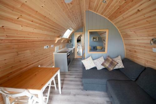 21 Callanish Luxury Pod