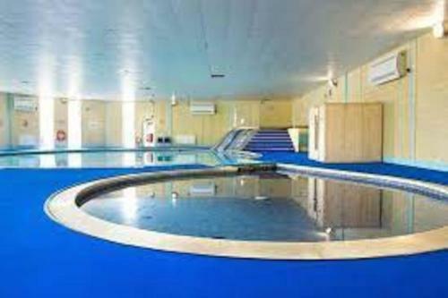 Apartamento Lovely Lodge Sleeps 8 Private Hot Tub Plus Shared Pools