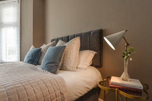 Modern Gf Apartment With Parking Just 6-min From City