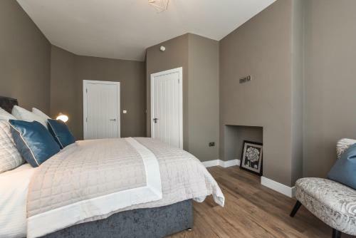 Modern Gf Apartment With Parking Just 6-min From City