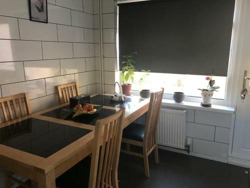 Stunning 3-bed House In Cardiff