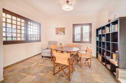 Sounio Beachfront Villa