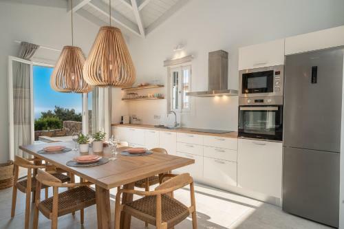 Summer Breeze Villa