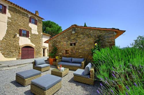 Villa Uccellaia