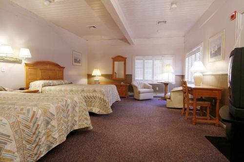 Hotel Hamilton Village Inn
