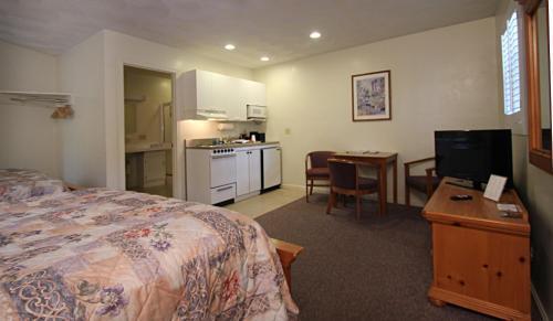Hotel Hamilton Village Inn