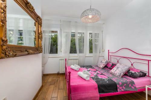 Apartment In The Center With Two Bedrooms