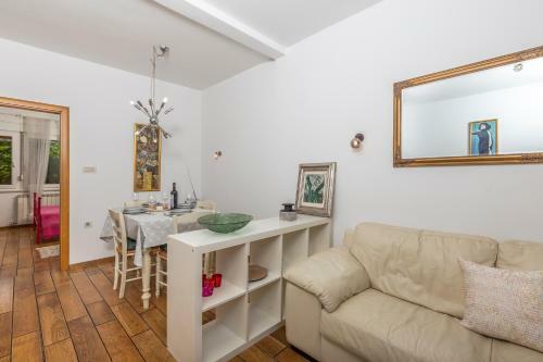 Apartment In The Center With Two Bedrooms