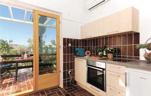 Amazing Home In Sibenik With 2 Bedrooms
