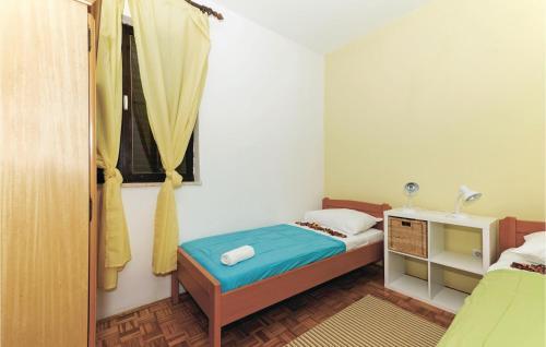 Amazing Home In Sibenik With 2 Bedrooms