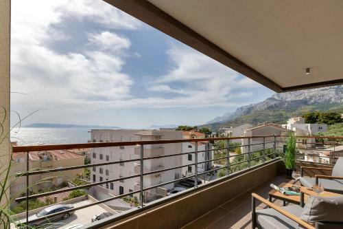 5-6 Luxury Apartments L&l Tucepi - 100m From The Beach