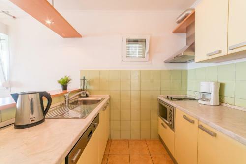 Apartments M