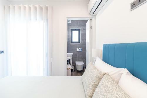 Hostal Avenue 41 Guest House