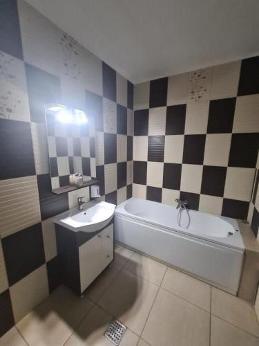 Apartament 3 Camere Summerland Mamaia Etaj 6
