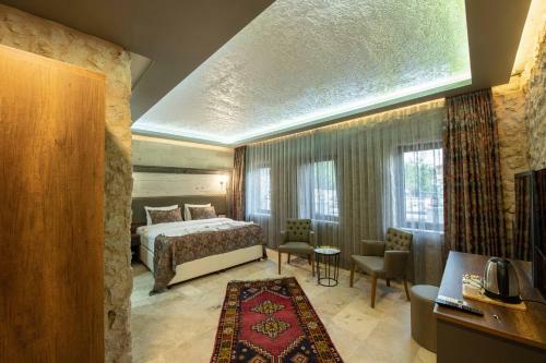 Ahiyan Hotel