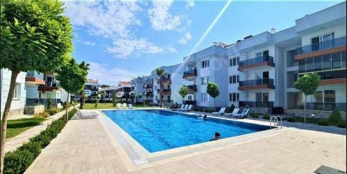 Lovely 1 Bedroom Apartment With Swimming Pool