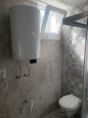 Lovely 1 Bedroom Apartment With Swimming Pool