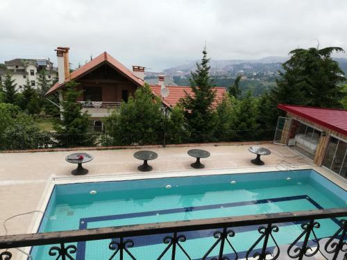 Trabzon Manzaral? Havuzlu Villa