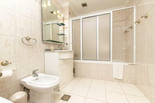 Sea And Sunset View Apartment In Funchal