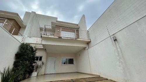 Sobrado Com Piscina E Churrasqueira de Alto Padr�o Em Foz
