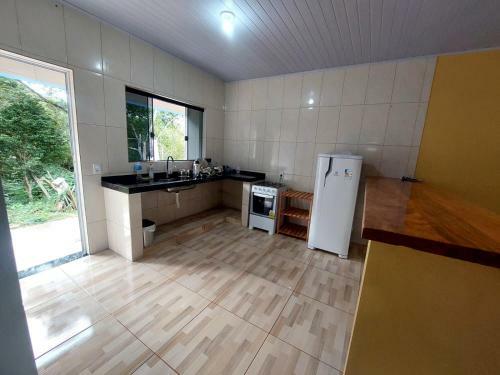Casa Com Localiza��o Estrat�gica No Petar.